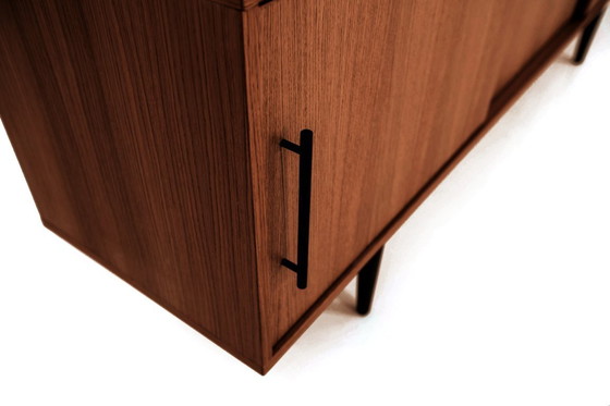 Image 1 of Schuifdressoir gebeitst teak T-S04 220