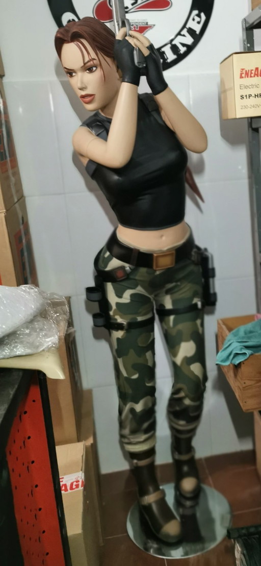 Lara Croft 1/1 Figure FATTO OFFERTA DA NON PERDERE