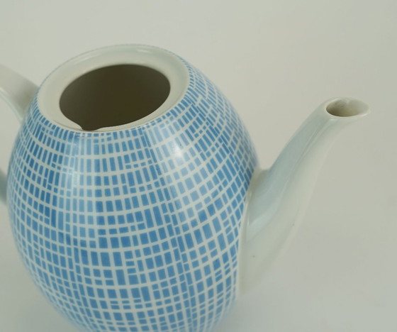 Image 1 of kleine koffiepot Arzberg model 2000 Heinrich Löffelhardt 1954 blauw 1 liter