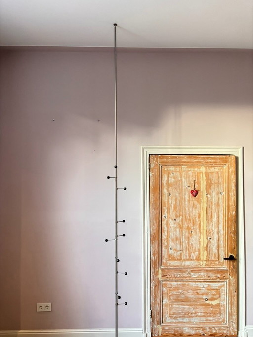 Slanke uitschuif kapstok - design