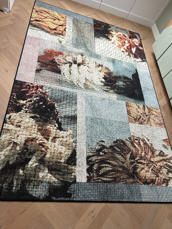 Tappeto di design Faded Dahlia 200 x 300 cm – Brunklaus, Tappeti, Textile (photo 3 of 5)