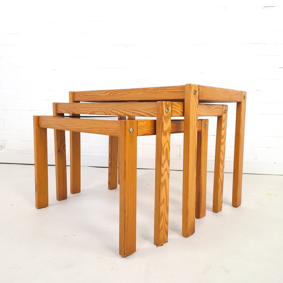 Image 1 of Vintage mimiset bijzettafels grenenhout jaren 70