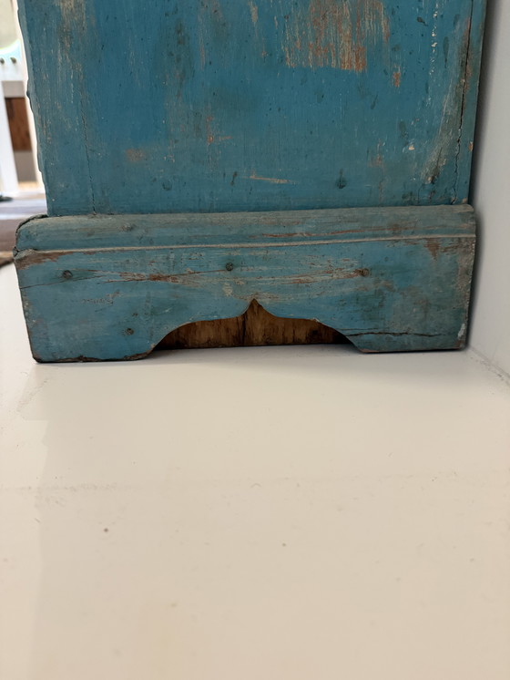 Image 1 of Vintage blauwe handgemaakte Indiase kast