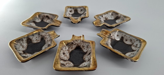 Image 1 of Set of 6 ceramic ashtrays and ashtray holders