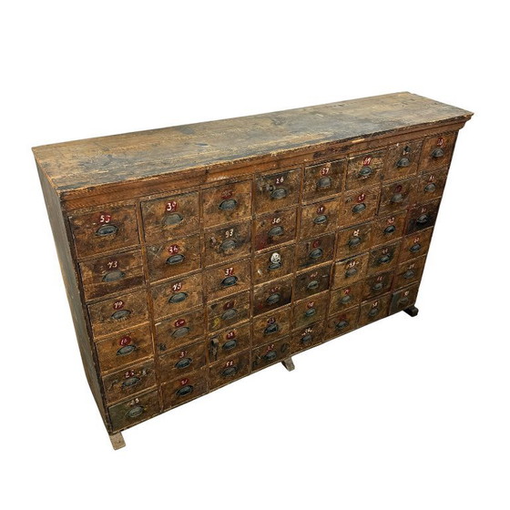 Image 1 of Gran cómoda antigua – mueble industrial con 48 cajones