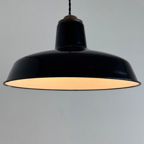 Image 1 of ANTIEKE GEËMAILLEERDE INDUSTRIËLE WERKPLAATS HANGLAMP