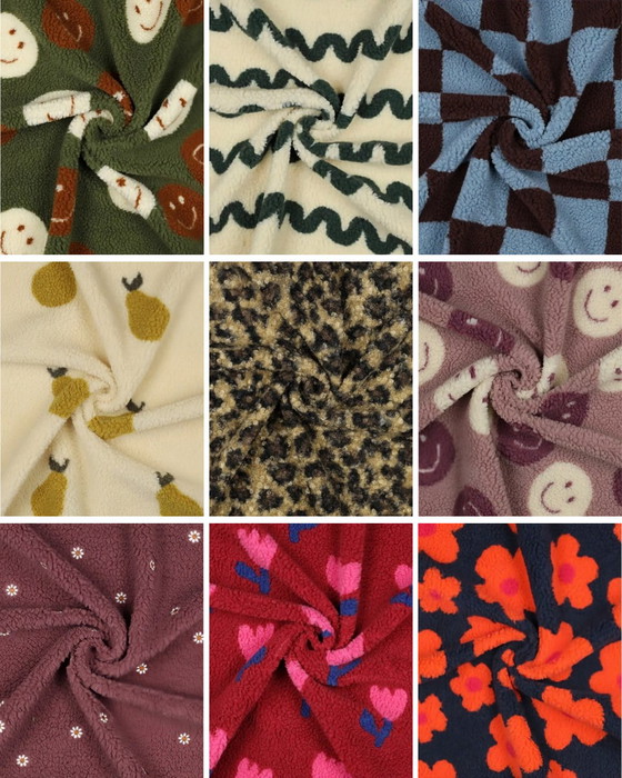 Image 1 of Pouf unico fatto a mano