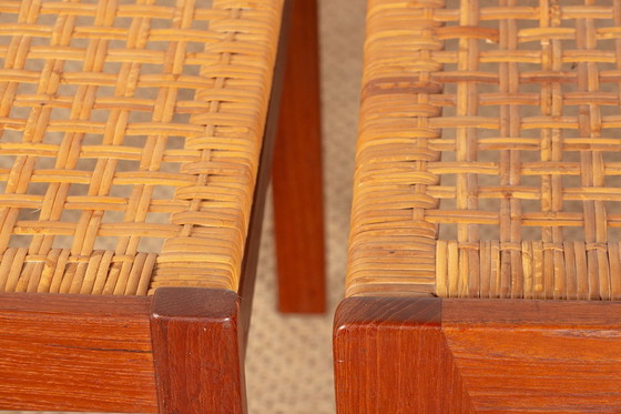 Image 1 of Coppia di sgabelli danesi in teak e paglia di Peter Hvidt, 1960.
