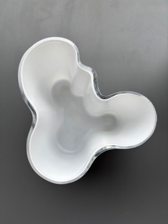 Image 1 of Iittala Alvar Aalto vase, opal white 9.5 Carla Baron