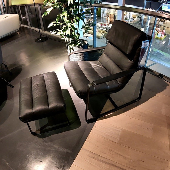 Image 1 of Leolux Indra Plus Sessel mit Ottomane