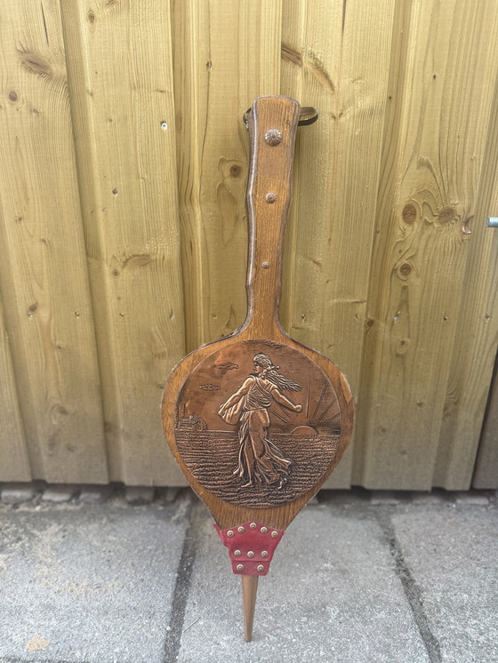 Image 1 of Soffiatore per camino antico con decorazione in rame