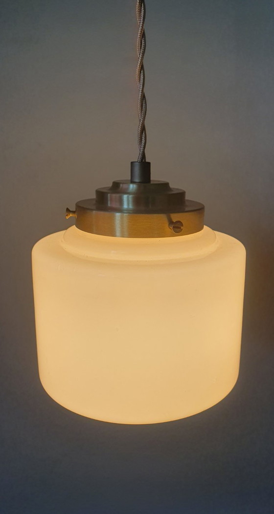 Image 1 of Vintage Art-Deco hanglamp van roze pastel opaline glas.