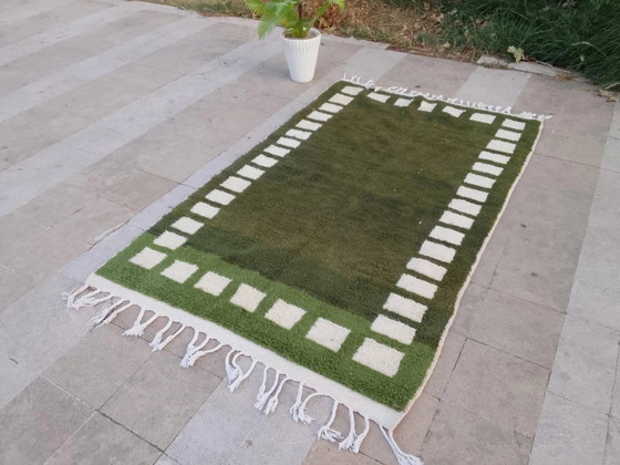 Handwoven Moroccan rug, natural wool, 250cm x 150cm, elegant decoration. – Rugs & carpets (photo 9 of 11)