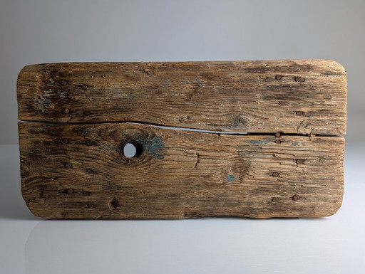 Sgabello in legno antico, stile Wabi Sabi, antica lavorazione artigianale