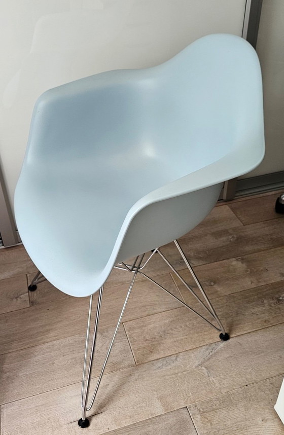 Image 1 of Vitra Chair Eames DAR - ice gray
