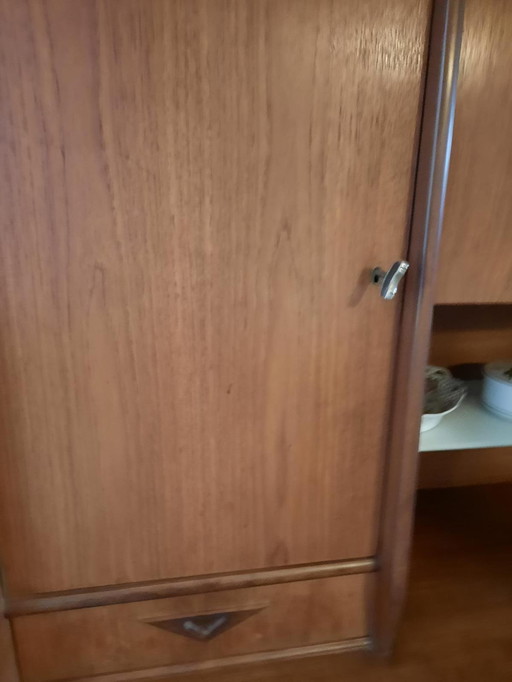 Armoire ancienne