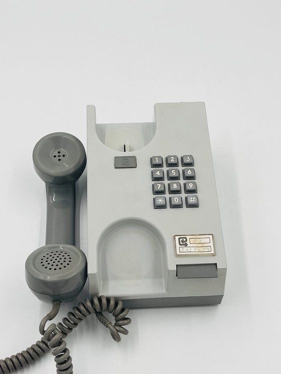 Image 1 of 80s Belgian telephone