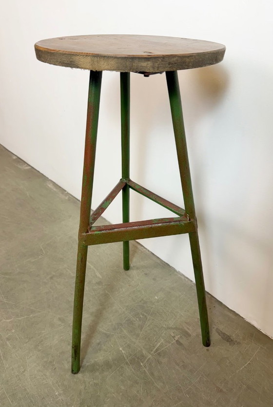 Image 1 of Grüner Werkstatthocker im Industriestil, 1960er Jahre