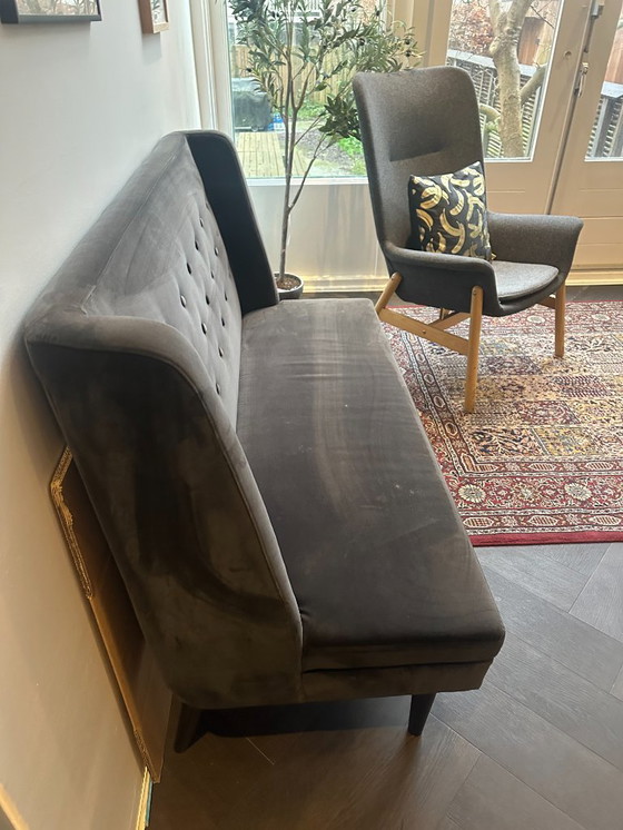 Image 1 of Hochlehnendes Samtsofa