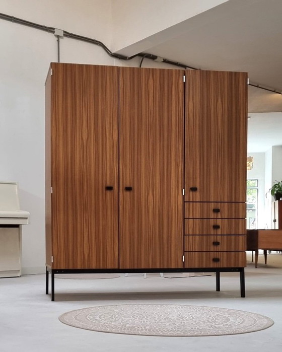 Image 1 of Garderobe der 70er Jahre