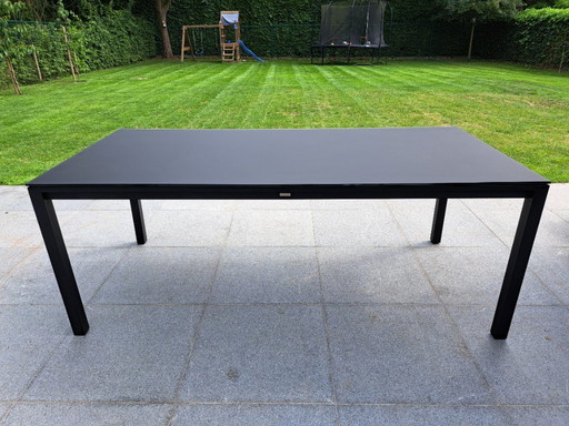 Garden table from Tribù