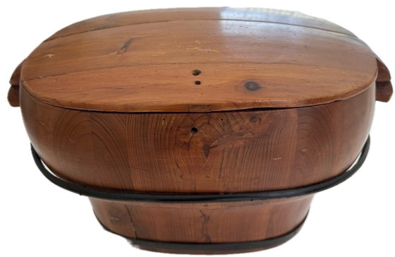 Image 1 of Cubo de arroz antiguo chino de madera con tapa