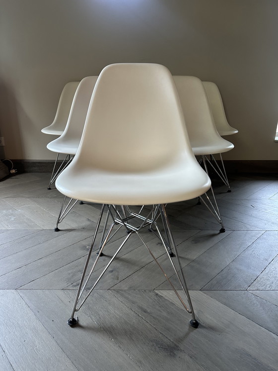 Image 1 of 6x Vitra Eames Dsr Chairs