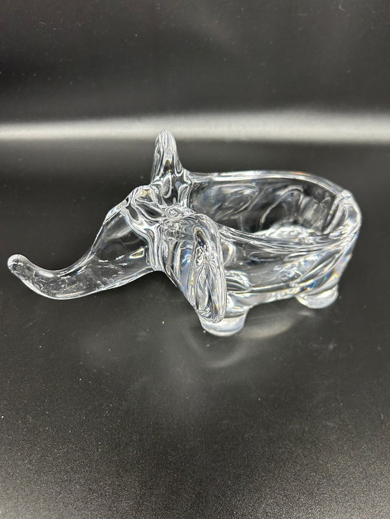 Image 1 of Grande portaoggetti in cristallo a forma di elefante