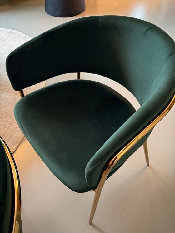 Image 1 of 4 chaises de salle à manger Kave Home Runnie vert/or