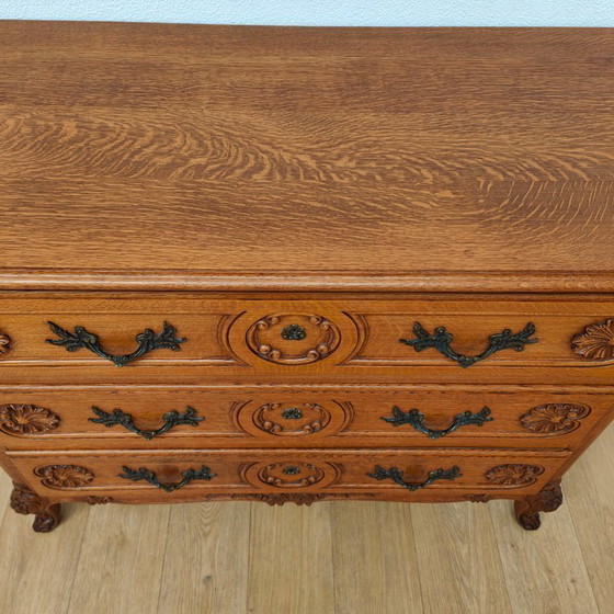 Image 1 of Vintage Louis XV chest of drawers, dresser, small drawer