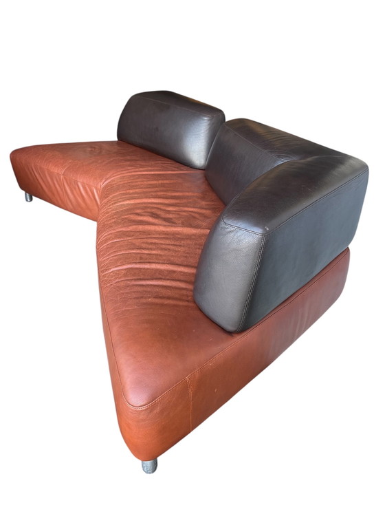 Image 1 of Cognac leren Leolux Archipel bank, postmodern ontwerp, Hugo de Ruiter