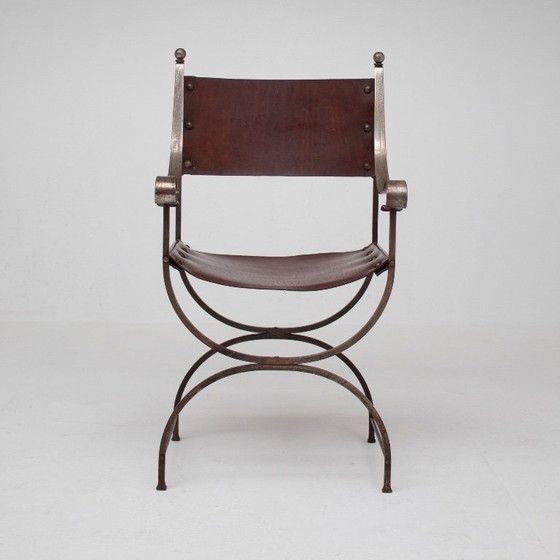 Image 1 of Een paar leren stoelen van Maison Jansen, Frankrijk, jaren 1950.