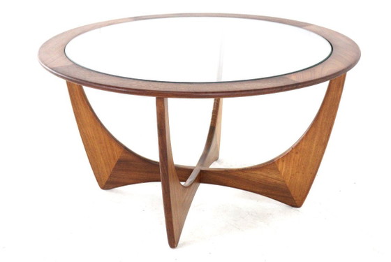 Image 1 of Tavolino rotondo G-Plan Astro con piano in vetro vintage a soffietto