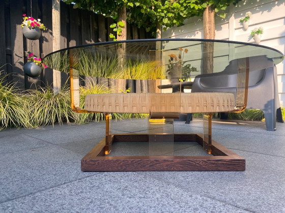 Image 1 of Couchtisch im Weltraumdesign