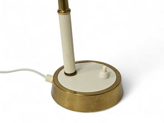 Lampada da tavolo bianca, anni '50 – Lampade da tavolo, Metallo, Ottone (photo 6 of 8)