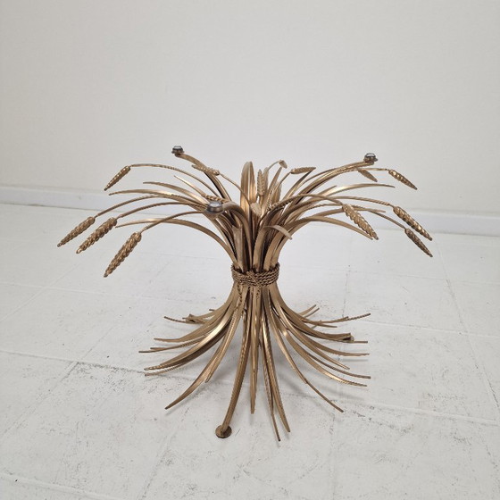 Image 1 of Hollywood Regency vergulde Coco Chanel-stijl Sheaf of Wheat salontafel, jaren 70