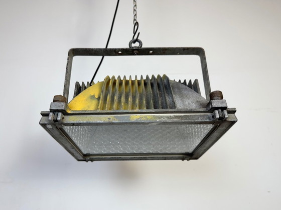 Image 1 of Faretto da teatro vintage grigio con copertura in vetro, anni '80