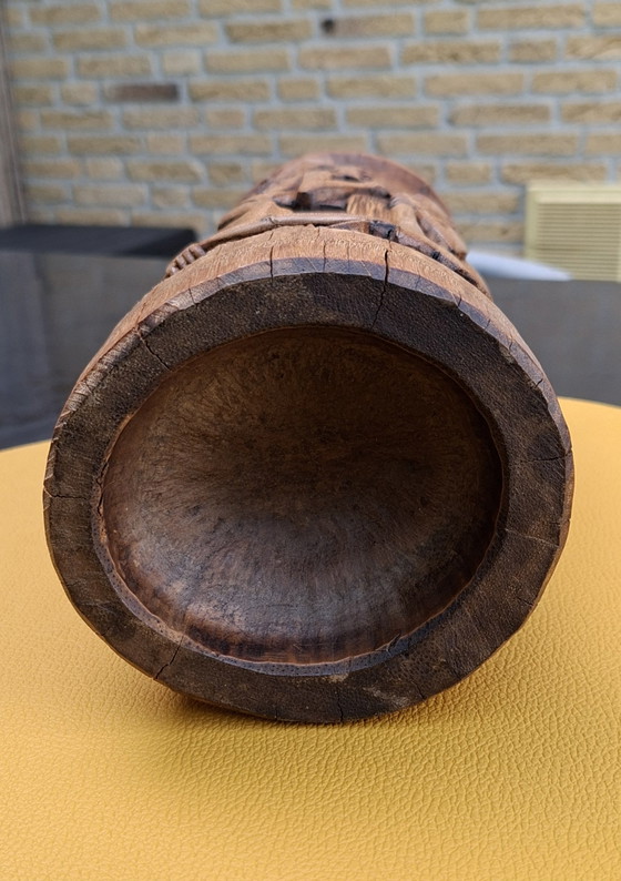 Unique African hand-carved wooden vase/sculpture - 31 cm. – Decorative Objects (photo 4 of 7)