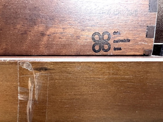 Image 1 of Credenza in noce disegnata da Silvio Coppola per Bernini, 1960–1970, esprime l'artigianato italiano del periodo