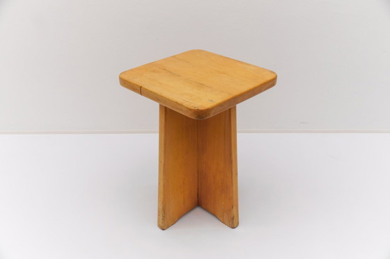 Image 1 of Conjunto de 6 taburetes de roble al estilo de Pierre Chapo, Francia, años 60