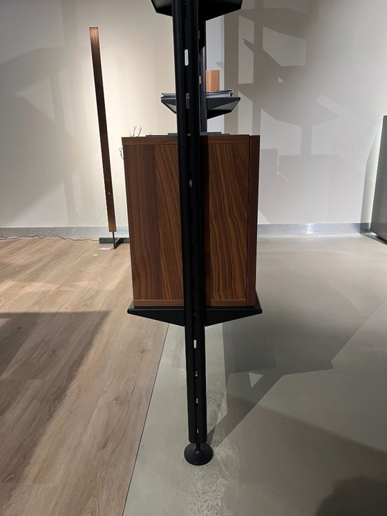 Image 1 of Disposición del gabinete String Pira