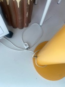 Gele sculpturale vloerlamp