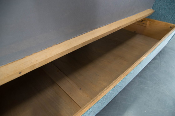 Image 1 of Nieuw gestoffeerde Art Deco Sofa / Opklapbed van Halabala, jaren 1930