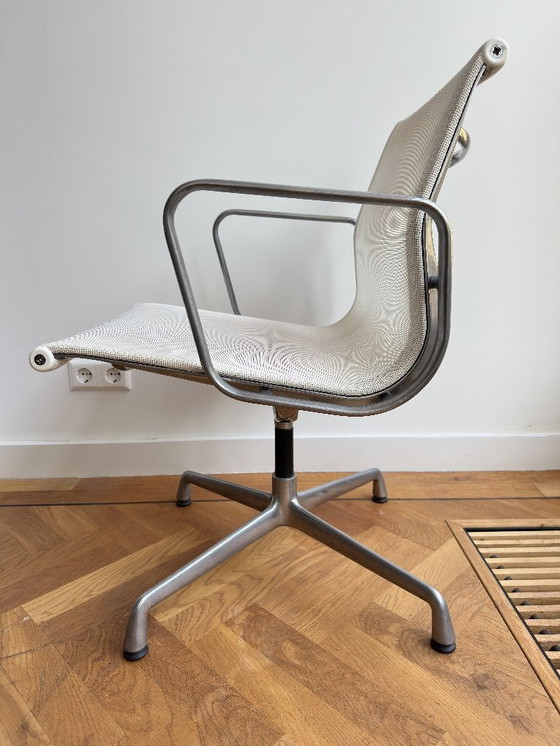 Image 1 of 6 chaises Vitra Eames EA107