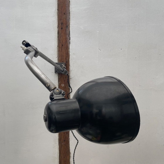 Antica Lampada Applique da Officina Bauhaus Hala 122 – Metal (photo 4 of 16)