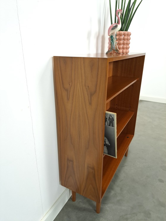 Image 1 of Bibliothèque en placage de noyer LP Cupboard With Shelves No. 2