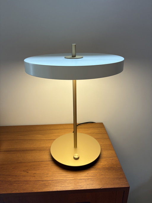 Asteria table lamp Umage mother-of-pearl brass