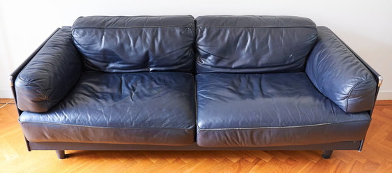 Image 1 of POLTRONA FRAU - DIVANO IN PELLE BLU SCURO