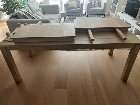 Image 1 of table de salle à manger en chêne massif