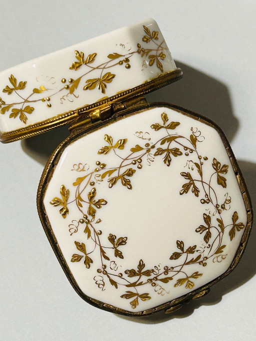 CAMILLE LE TALLEC PARIS - HAND-PAINTED JEWELRY BOX